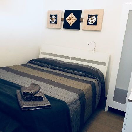 Casa Vacanze Nicole 巴莱斯特拉泰 外观 照片