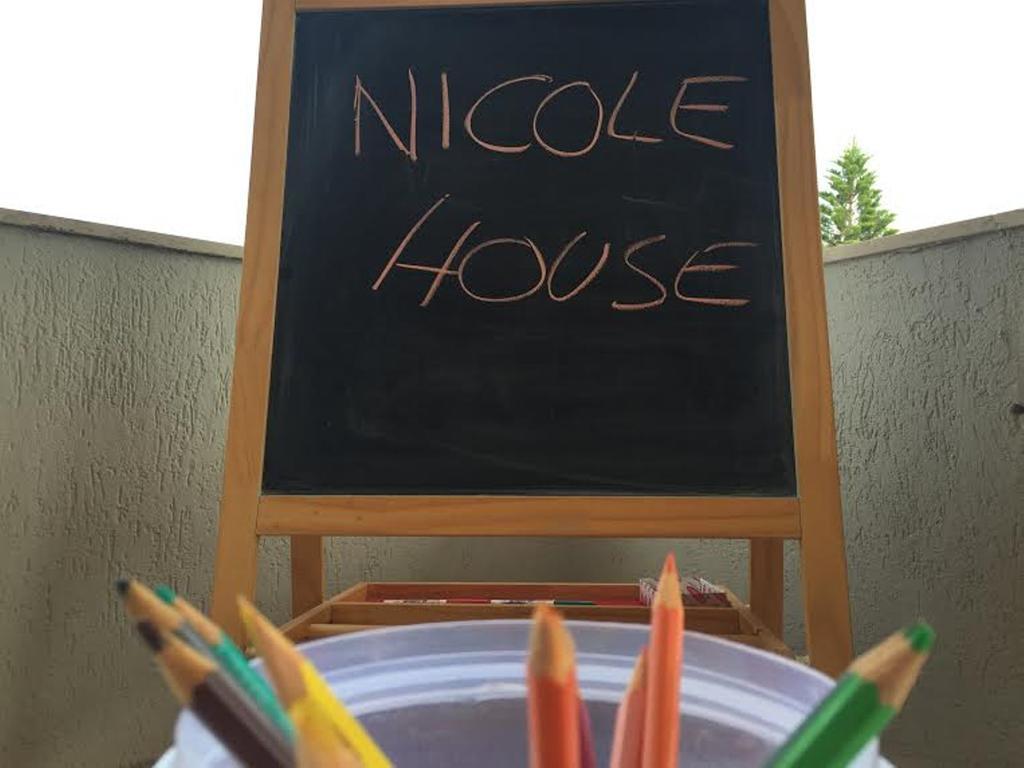 Casa Vacanze Nicole 巴莱斯特拉泰 外观 照片