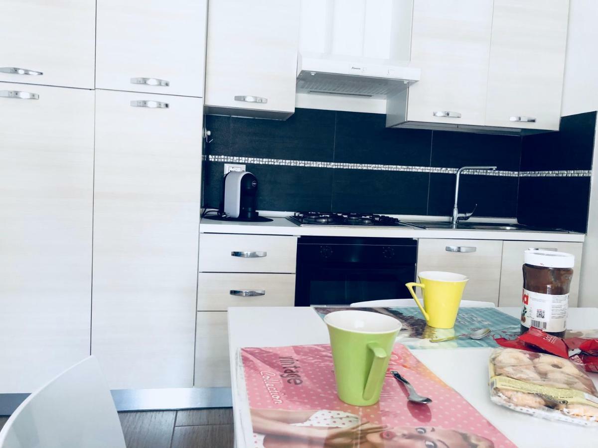 Casa Vacanze Nicole 巴莱斯特拉泰 外观 照片